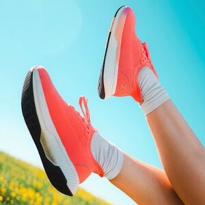 Flux Adapt Runner Sneakers | Coral Pink